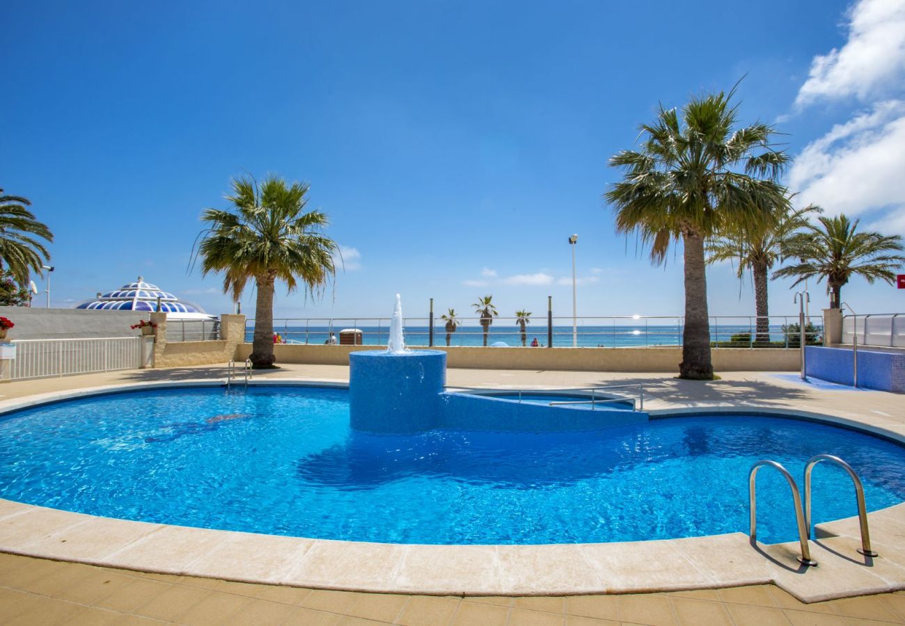 Appartement à Calpe / Calp - BELLE APARTMENT DE UN CHAMBRE AVEC GRAND TERRACE ET VUE SUR LA MER- PREMIER LINE