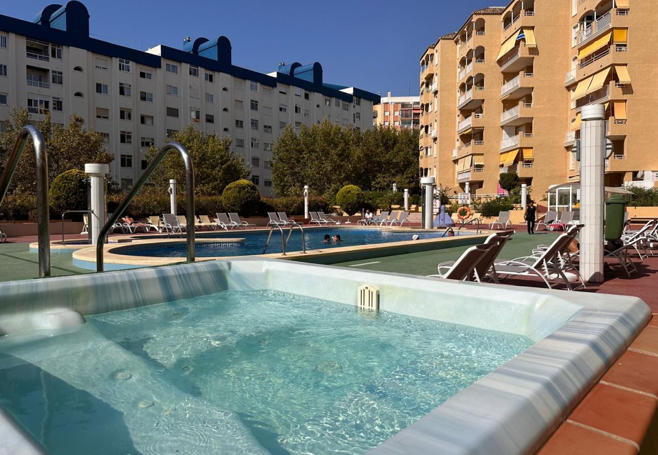 Appartement à Calpe / Calp - APOLO 7 2D - Appartement de deux chambres avec piscine commune