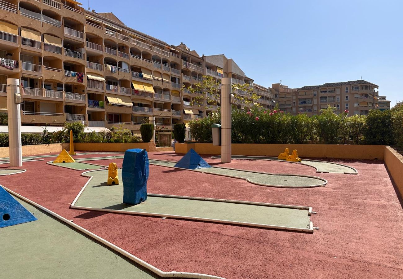 Appartement à Calpe / Calp - APOLO 7 2D - Appartement de deux chambres avec piscine commune