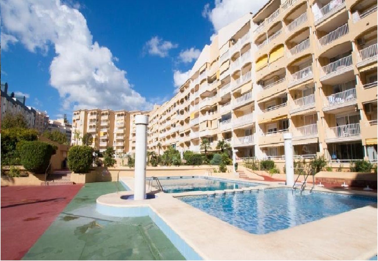 Appartement à Calpe / Calp - APOLO 7 2D - Appartement de deux chambres avec piscine commune